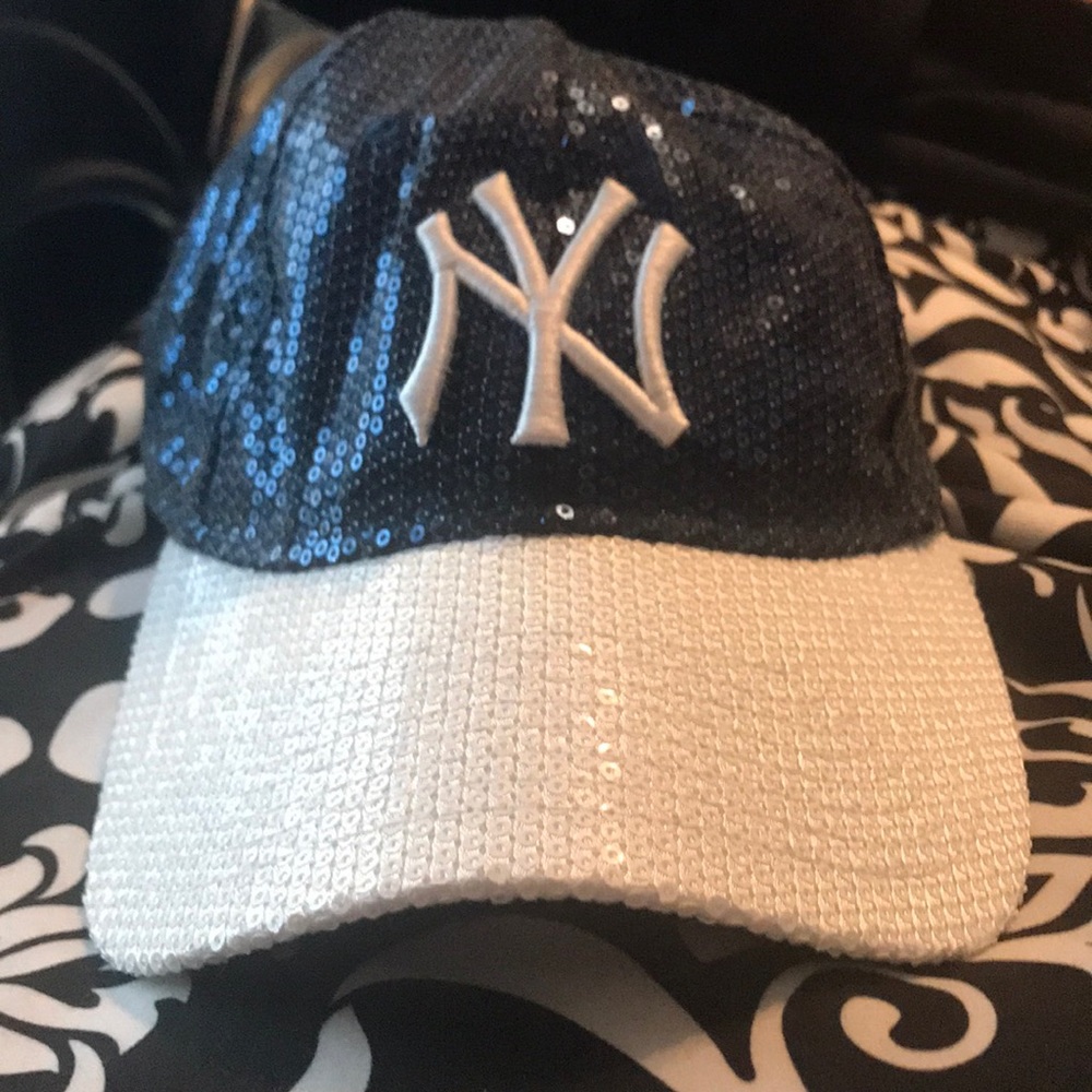 PINK Yankees Sequin Hat